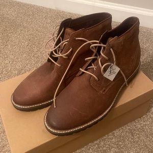NWT Cole Haan Nathan Leather Chukka Boot size 10M - water resistant